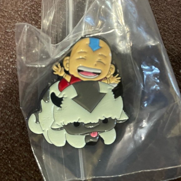Avatar The Last Airbender and Appa Pin - Picture 2 of 3
